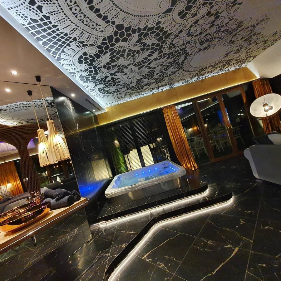 Hotel Ramka & Restaurant & Wine Bar Poznan Exterior foto