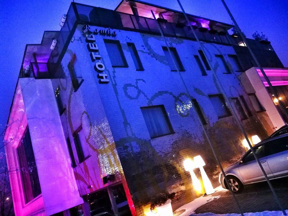 Hotel Ramka & Restaurant & Wine Bar Poznan Exterior foto