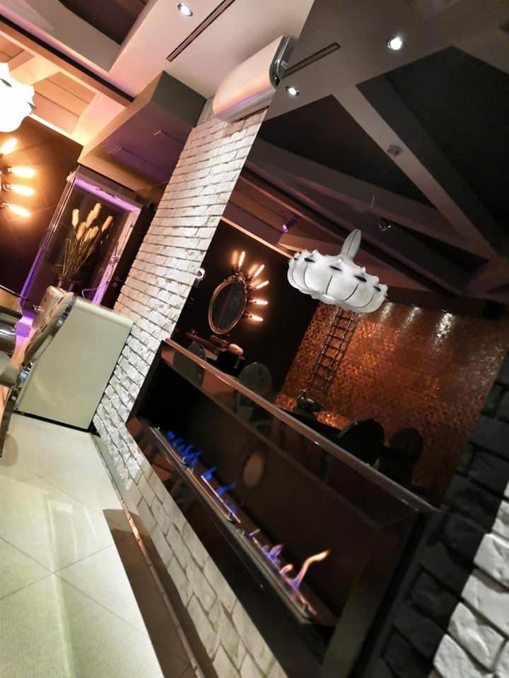 Hotel Ramka & Restaurant & Wine Bar Poznan Exterior foto
